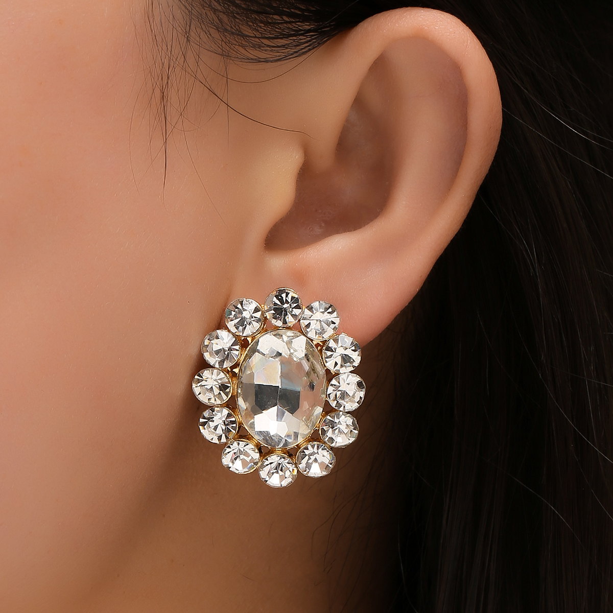 Fashion Crystal Glass Gem Stud Earrings display picture 4