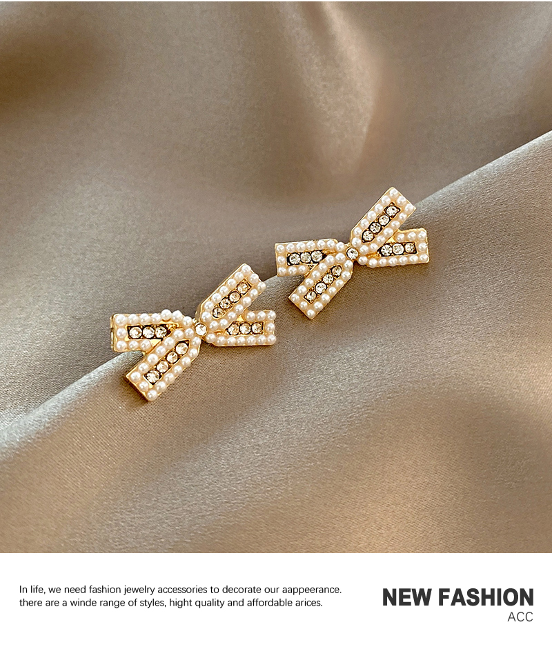 New Fashion Style Pearl Zircon Bowknot Earrings display picture 3