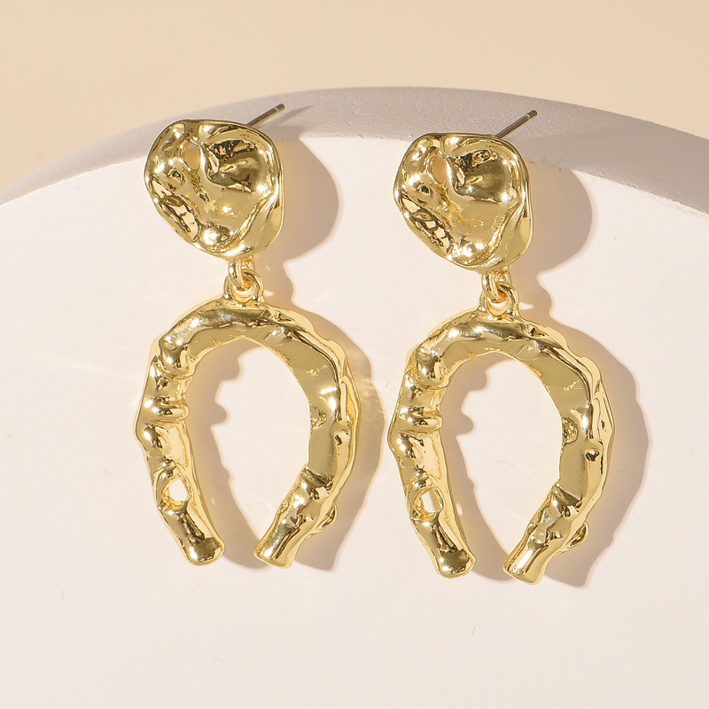 Fashion Geometric U-shaped Metal Earrings display picture 2