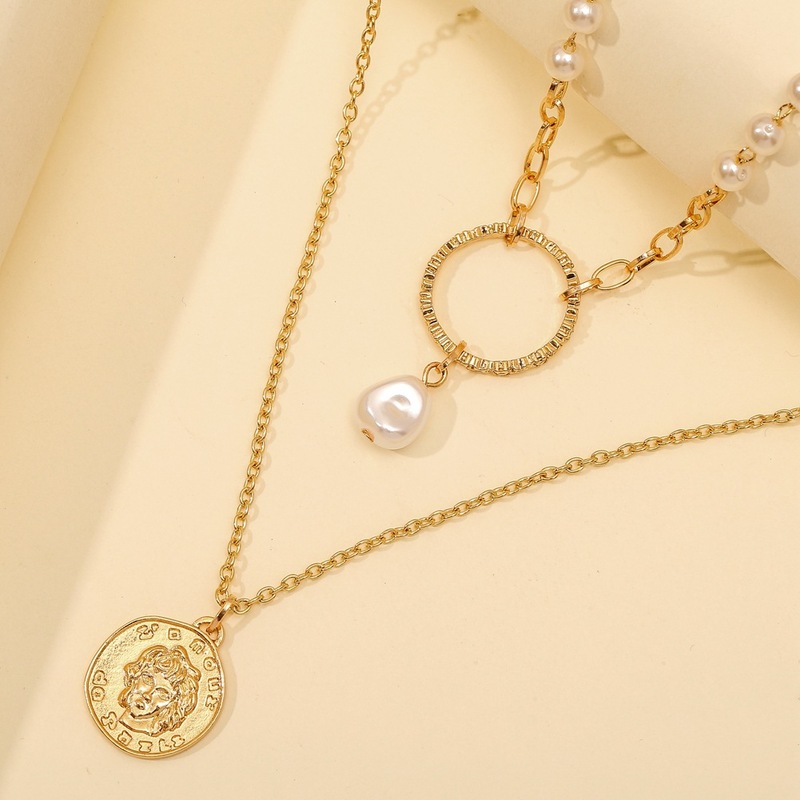 Retro Double Layer Coin Pearl Pendant Neckalce display picture 4