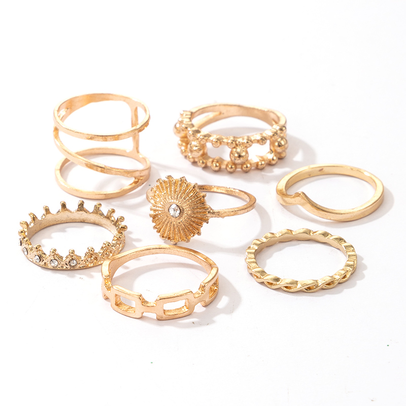 Fashion Gold Diamond Geometric Twist Ring Set Of 7 display picture 3