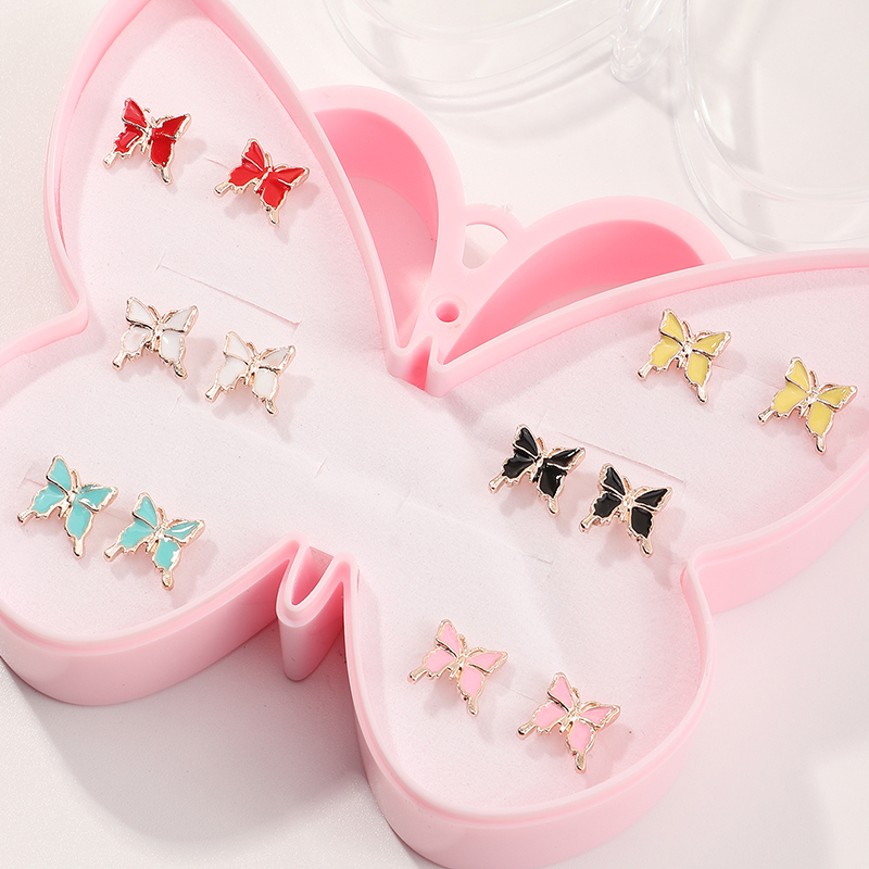 Nouvelles Boucles D&#39;oreilles Pour Enfants Papillon Coréen De Couleur Mélangée Boîtes 12 Combinaisons display picture 2