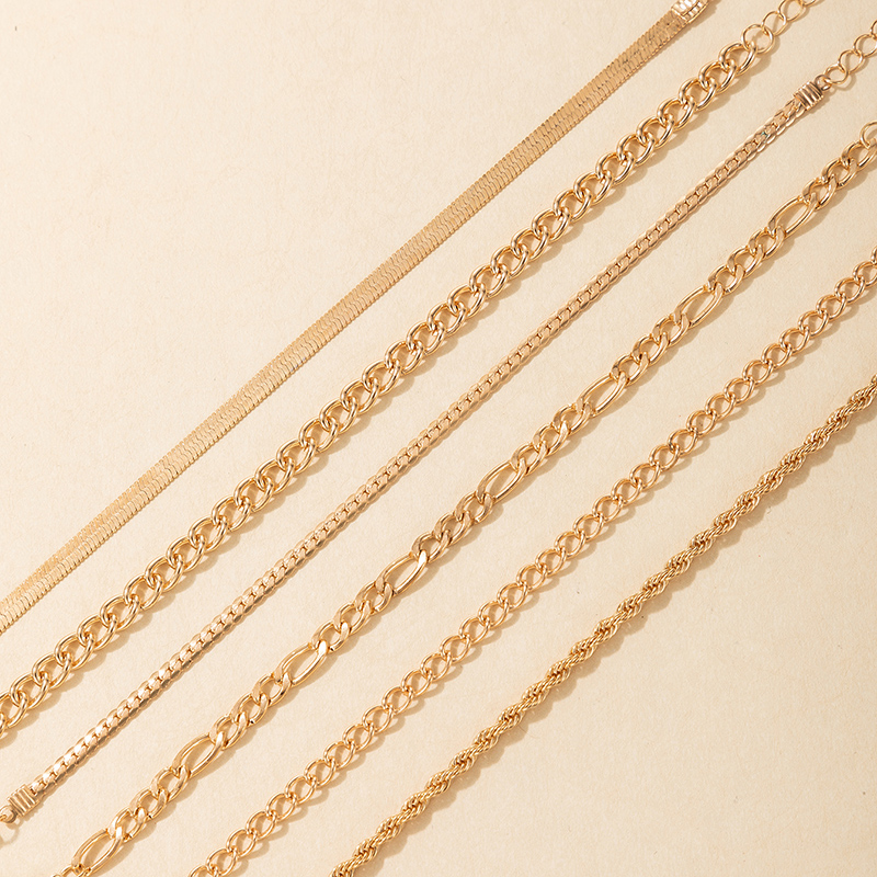 Simple Golden Metal Twist Bracelet 6-piece Set display picture 2