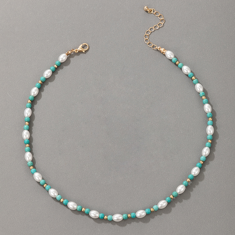 Simple Contrast Color Pearl Necklace Wholesale display picture 3