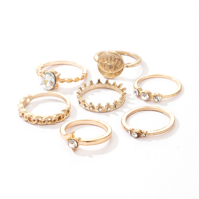 7-piece Golden Diamond Crown Twist Eye Rings Set display picture 4