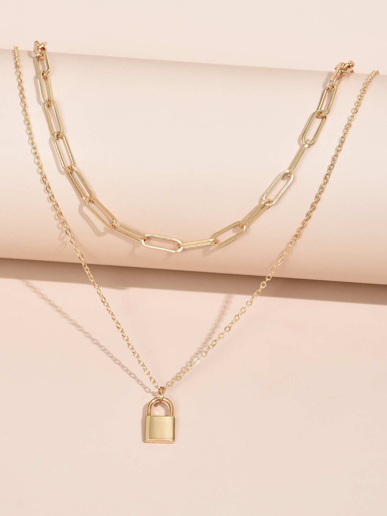 Großhandel Schmuckschloss Anhänger Mehrschichtige Halskette Nihaojewelry display picture 3