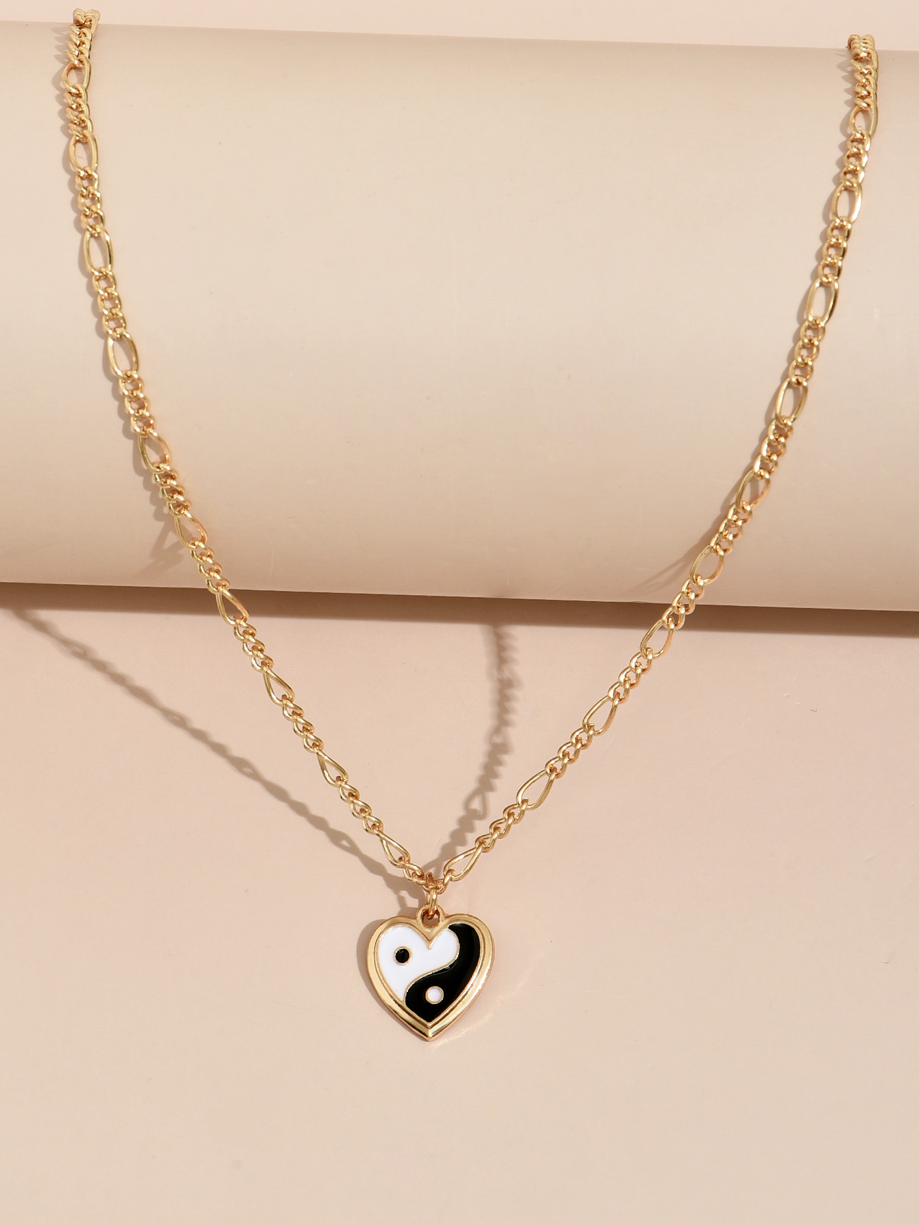 Wholesale Jewelry Simple Heart Dripping Oil Gossip Necklace Nihaojewelry display picture 1