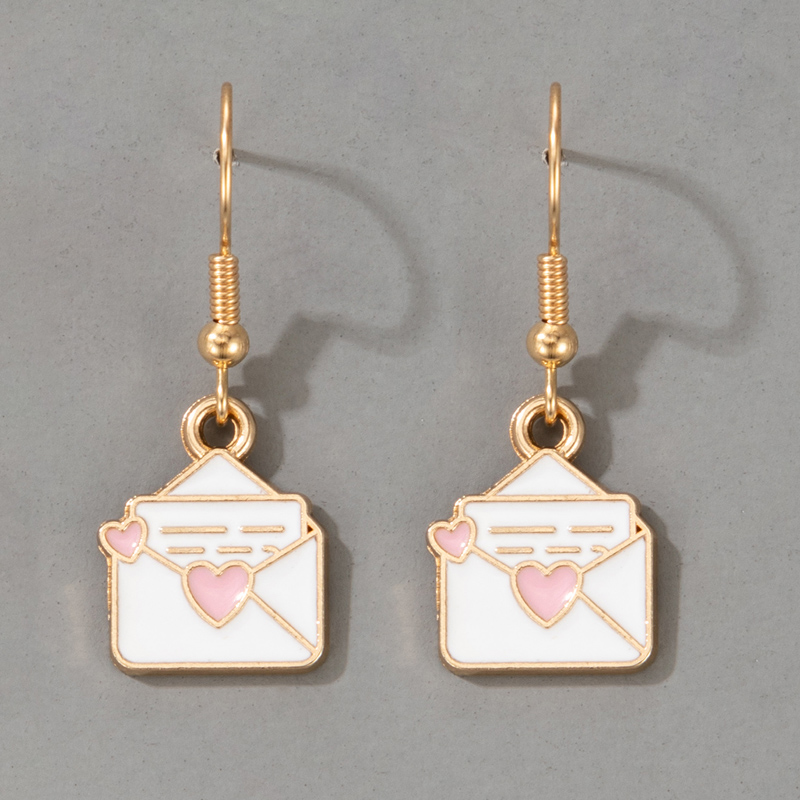 Simple Fashion Heart-shaped Envelope Earrings display picture 5