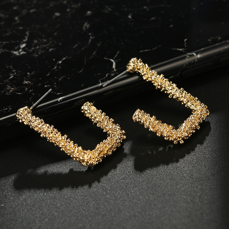 Simple Geometric Irregular Gold Earrings display picture 4