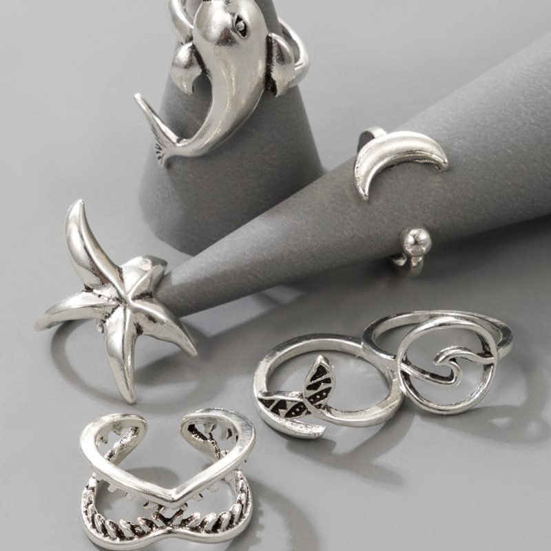 Nihaojewelry Jewelry Wholesale Silver Moon Fishtail Dolphin Teeth Starfish Ring Set display picture 3