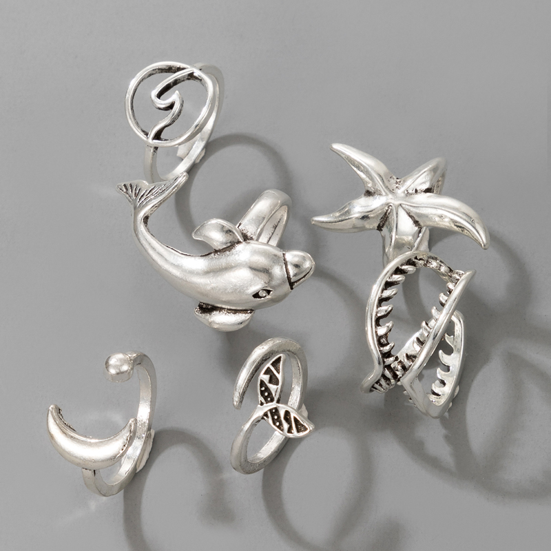 Nihaojewelry Jewelry Wholesale Silver Moon Fishtail Dolphin Teeth Starfish Ring Set display picture 5