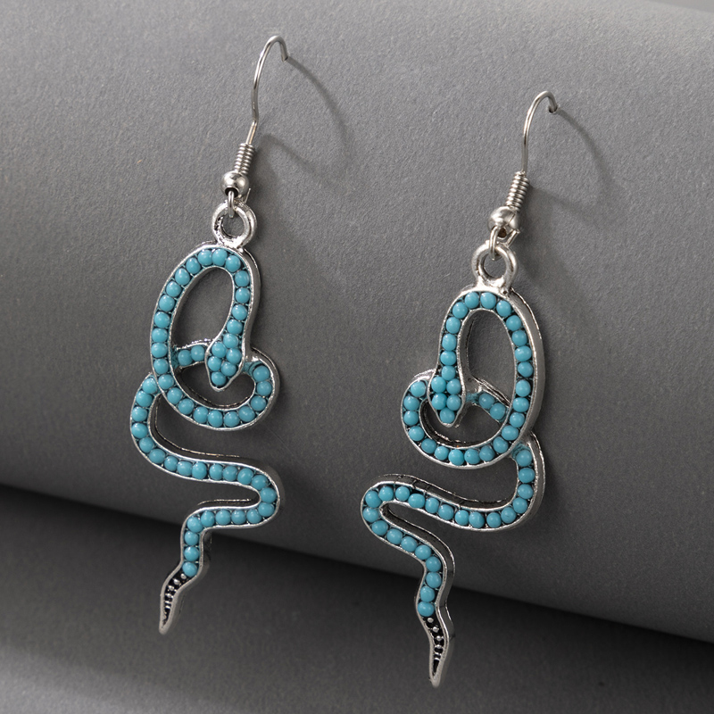 Nihaojewelry Jewelry Wholesale Snake Shape Inlaid Beads Earrings display picture 4
