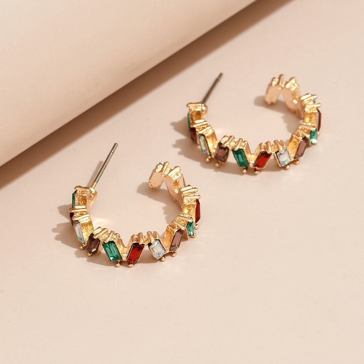 Fashion Rainbow Color Diamond C-shaped Earrings display picture 3