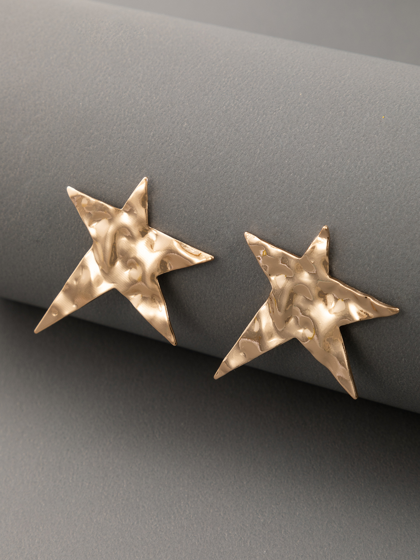 Simple Fashion Star Golden Five-pointed Star Earrings display picture 9