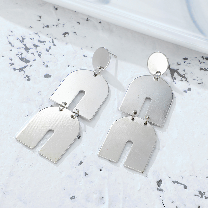 Simple Irregular Silver Alloy Earrings Wholesale display picture 3