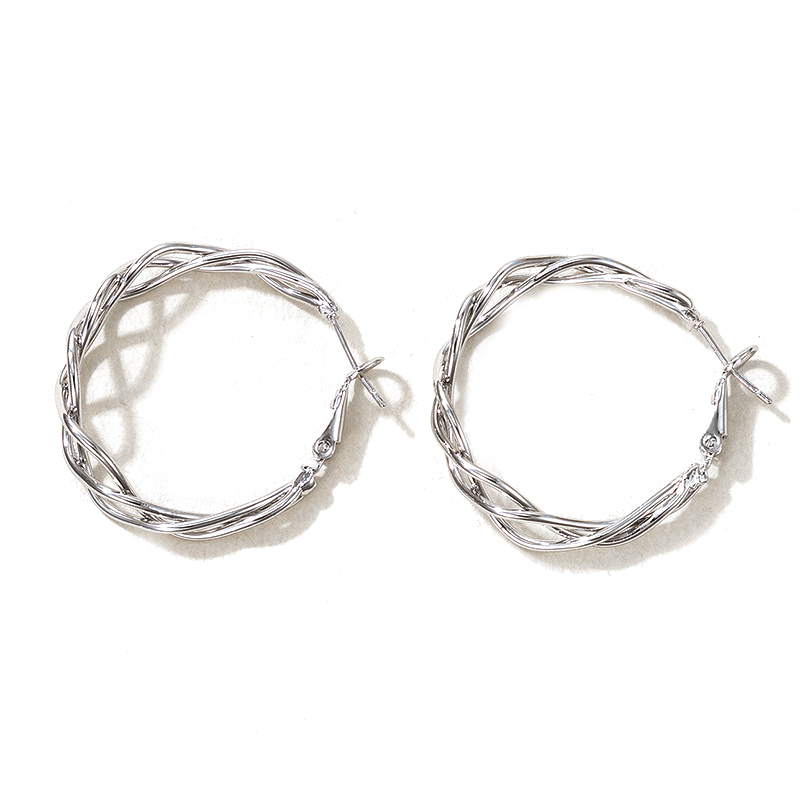 Simple C-shaped Twist Circle Geometric Alloy Earrings display picture 6