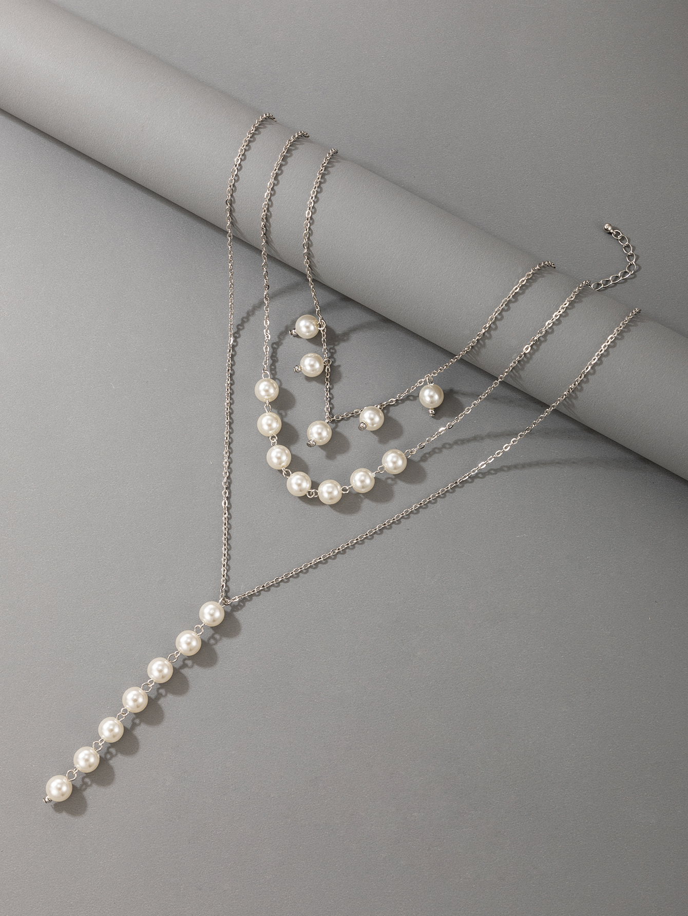 Nihaojewelry Wholesale Jewelry New Bohemian Pearl Stitching Pendant Three-layer Necklace display picture 2