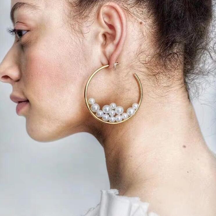 Nihaojewelry Bijoux En Gros Simples Boucles D&#39;oreilles En Perles Incrustées En Forme De C display picture 2