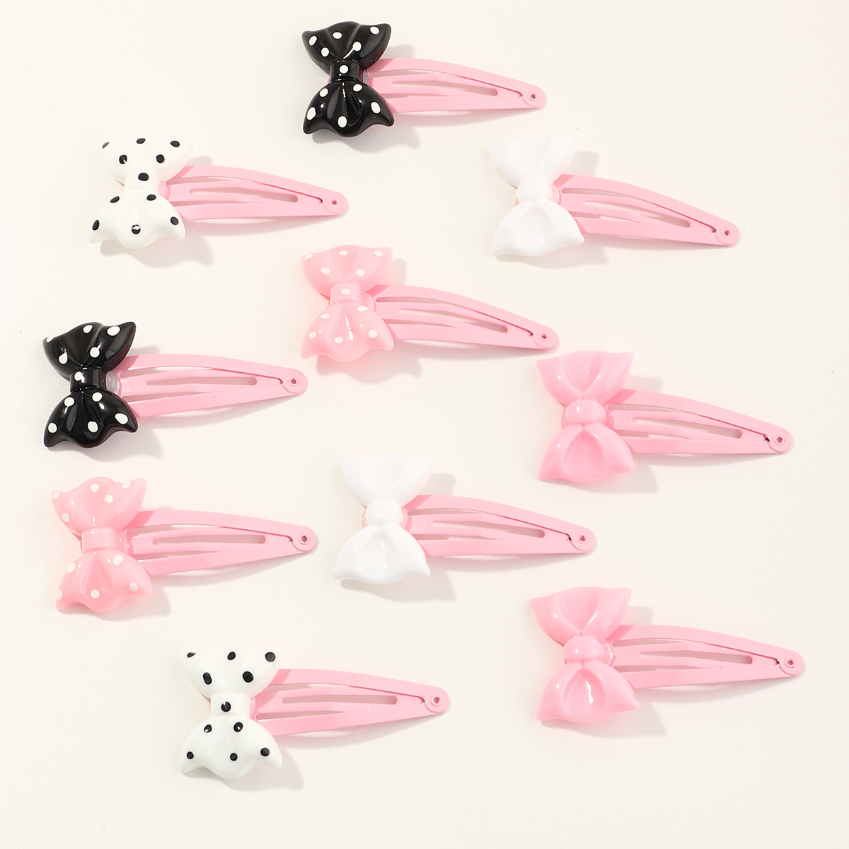 Wholesale Cute Polka Dot Bow Children's Hairpin Nihaojewelry display picture 1