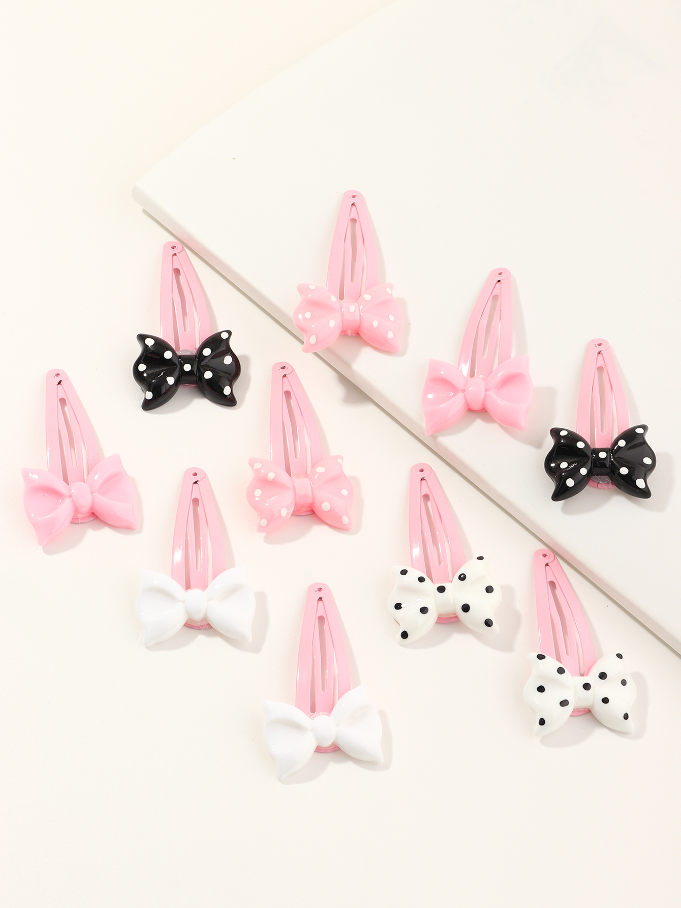 Wholesale Cute Polka Dot Bow Children's Hairpin Nihaojewelry display picture 4