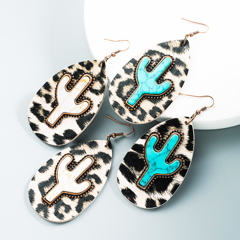 Wholesale Retro Leather Cactus Turquoise Earrings Nihaojewelry display picture 2