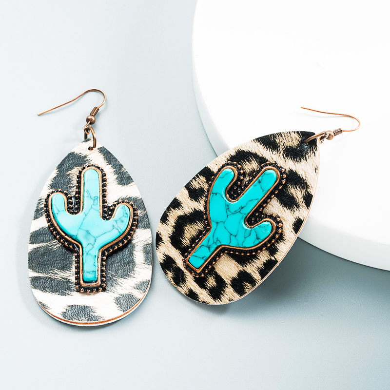 Wholesale Retro Leather Cactus Turquoise Earrings Nihaojewelry display picture 3