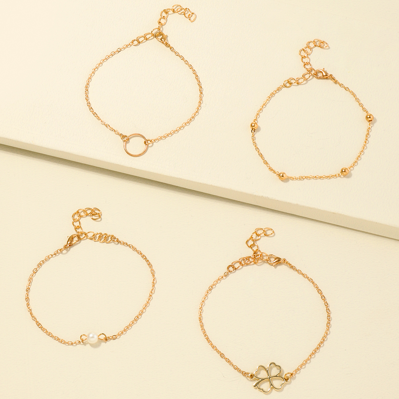 Nihaojewelry Mode Perles De Riz Bague Trèfle À Quatre Feuilles Bracelet Pour Enfants À 4 Couches Bijoux En Gros display picture 2