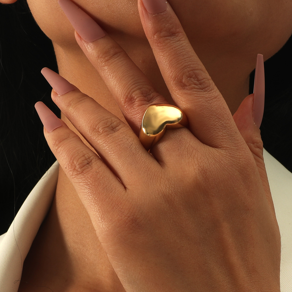 Koreanischer Herzförmiger Ring Aus Echtem Gold Mit Glänzender Kupferbeschichtung display picture 2