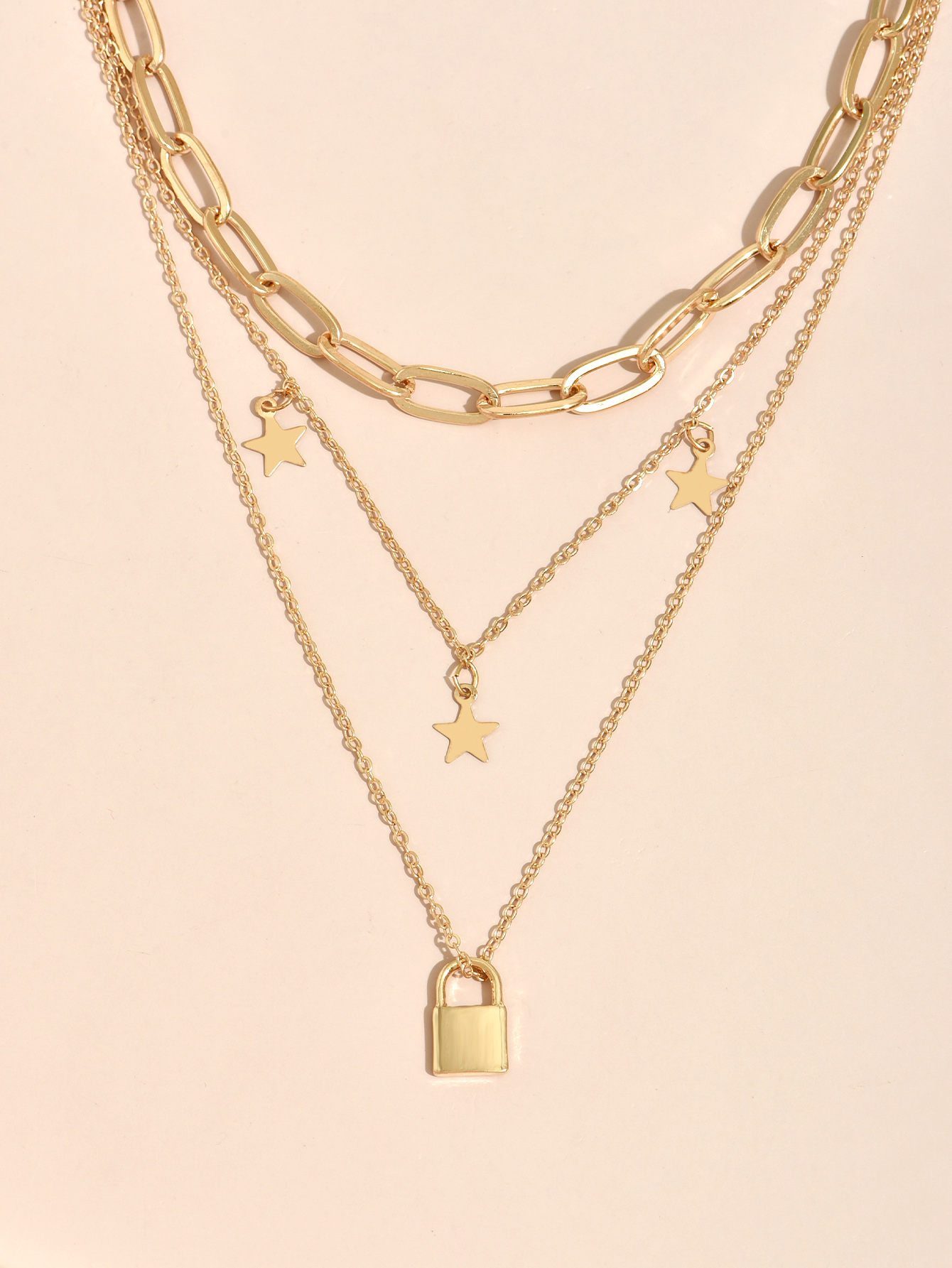 Nihaojewelry Simple Lock Star Pendent Multi-layer Alloy Necklace Wholesale Jewelry display picture 3