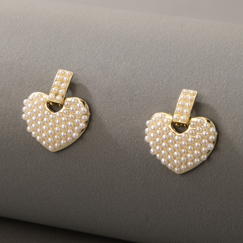 Vente En Gros Accessoires Perle Coeur Plein Diamant Boucles D&#39;oreilles Nihaojewelry display picture 2