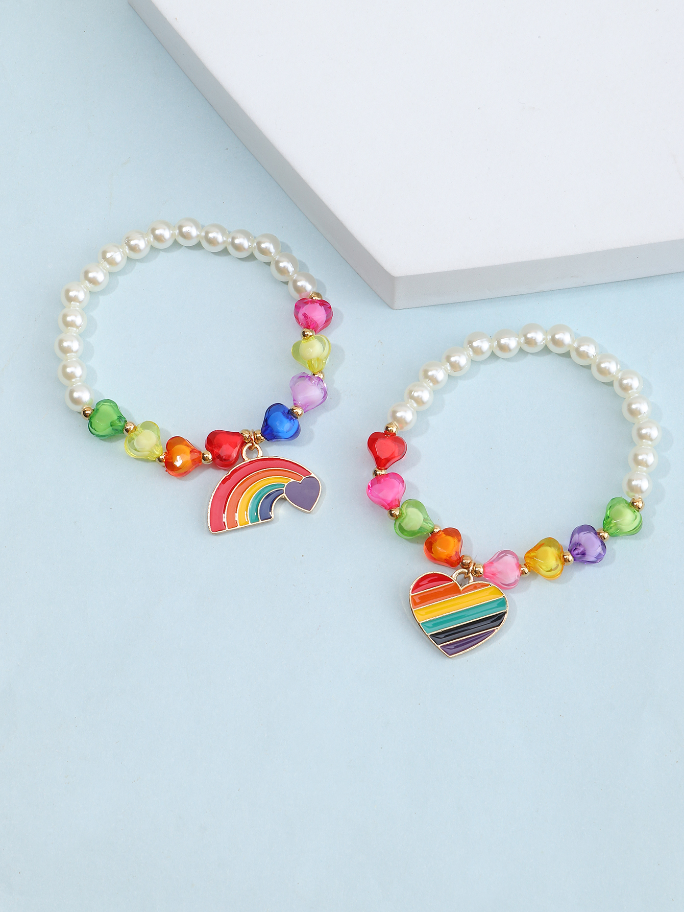 Simple Heart Rainbow Pendant Bracelet Wholesale Nihaojewelry display picture 3