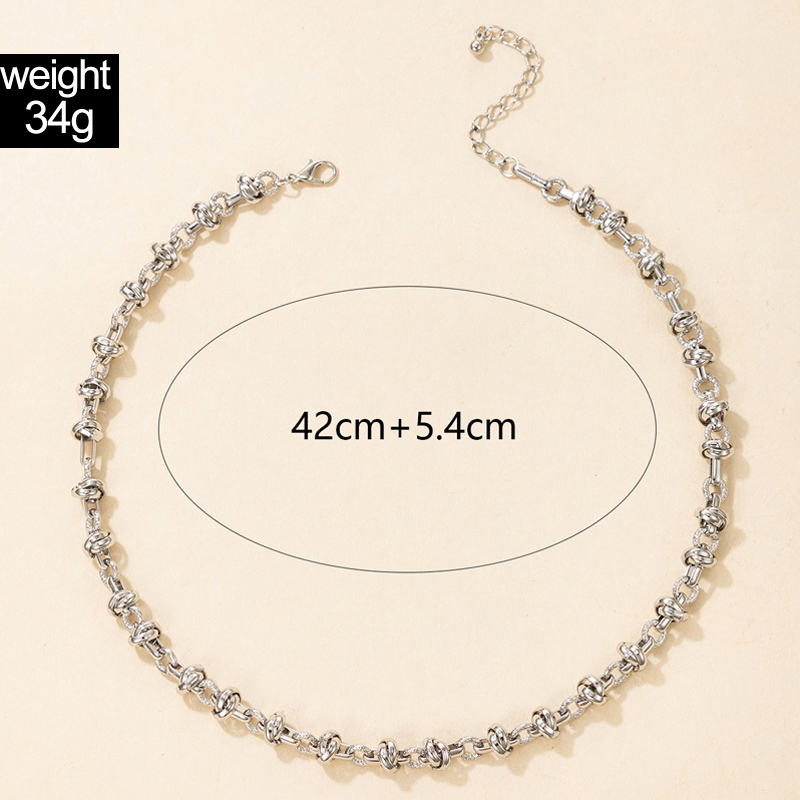 Fashion Knotted Metal Buckle Clavicle Chain Wholesale Nihaojewelry display picture 4