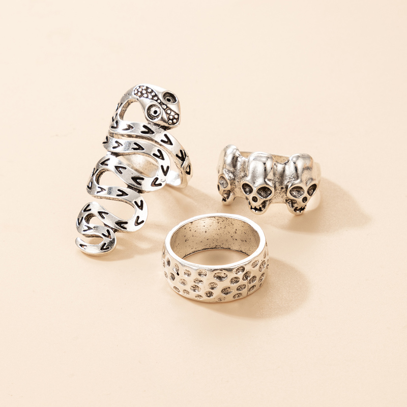 Wholesale Jewelry Snake-shaped Skull Ring Three-piece Set Nihaojewelry display picture 4