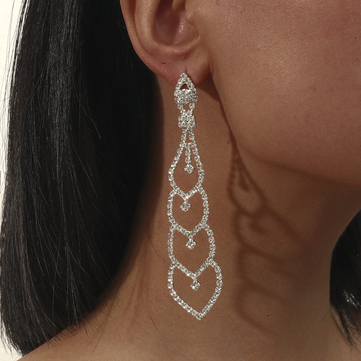 Pendientes Largos De Circón Con Incrustaciones En Forma De Corazón De Moda Al Por Mayor Nihaojewelry display picture 2