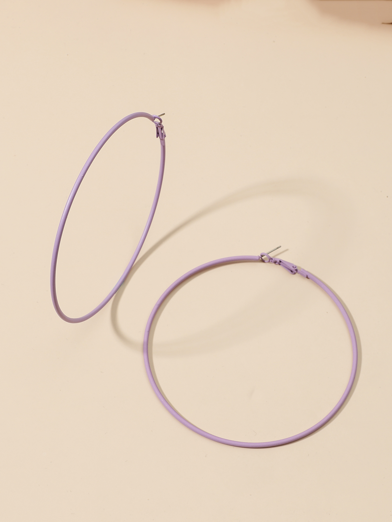 Violet Oversized Rubber Paint Copper Earrings Wholesale Nihaojewelry display picture 2