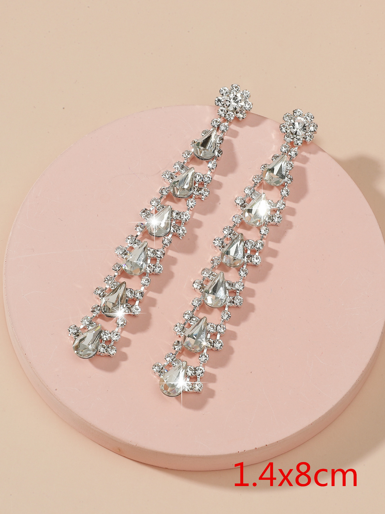 Fashion Geometric Long Water Drop Diamond Earrings Wholesale Nihaojewelry display picture 1
