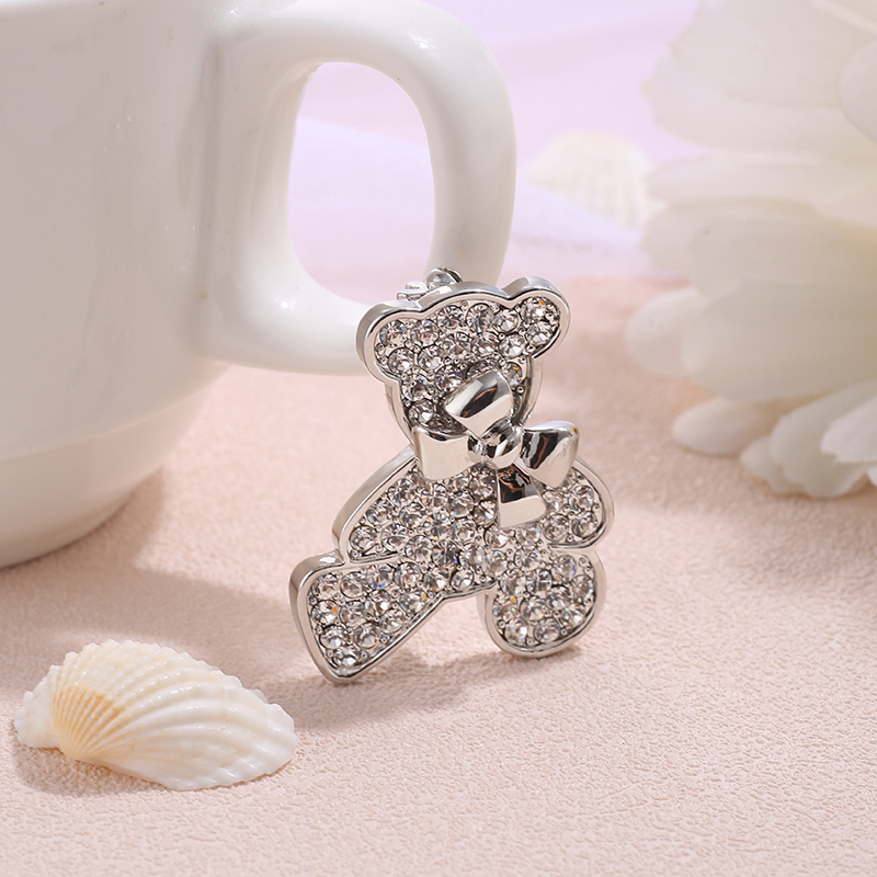 Korea Bow Bear Alloy Diamond Brooch Wholesale Nihaojewelry display picture 1