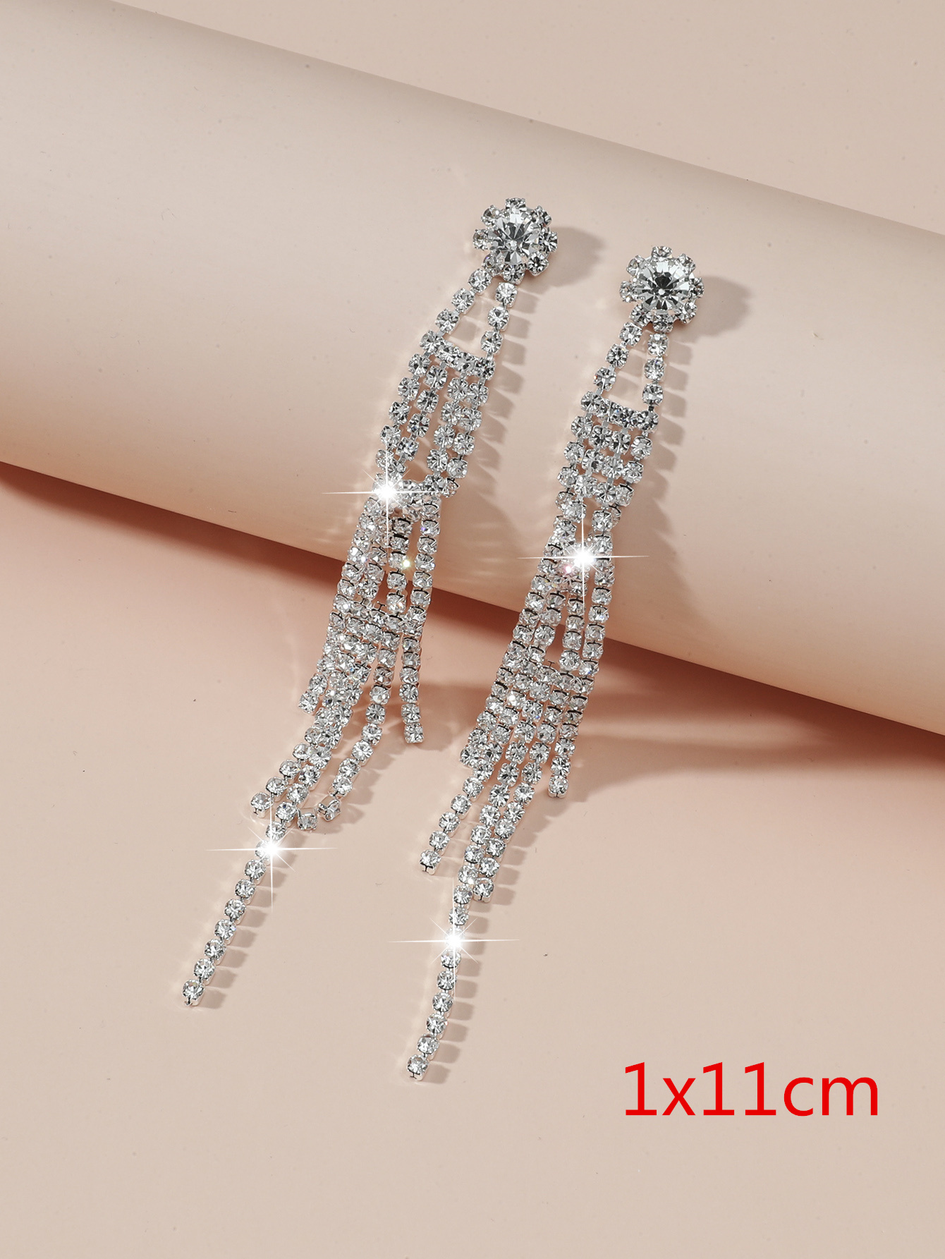 Vente En Gros Bijoux Longs Strass Glands Boucles D&#39;oreilles Nihaojewelry display picture 1