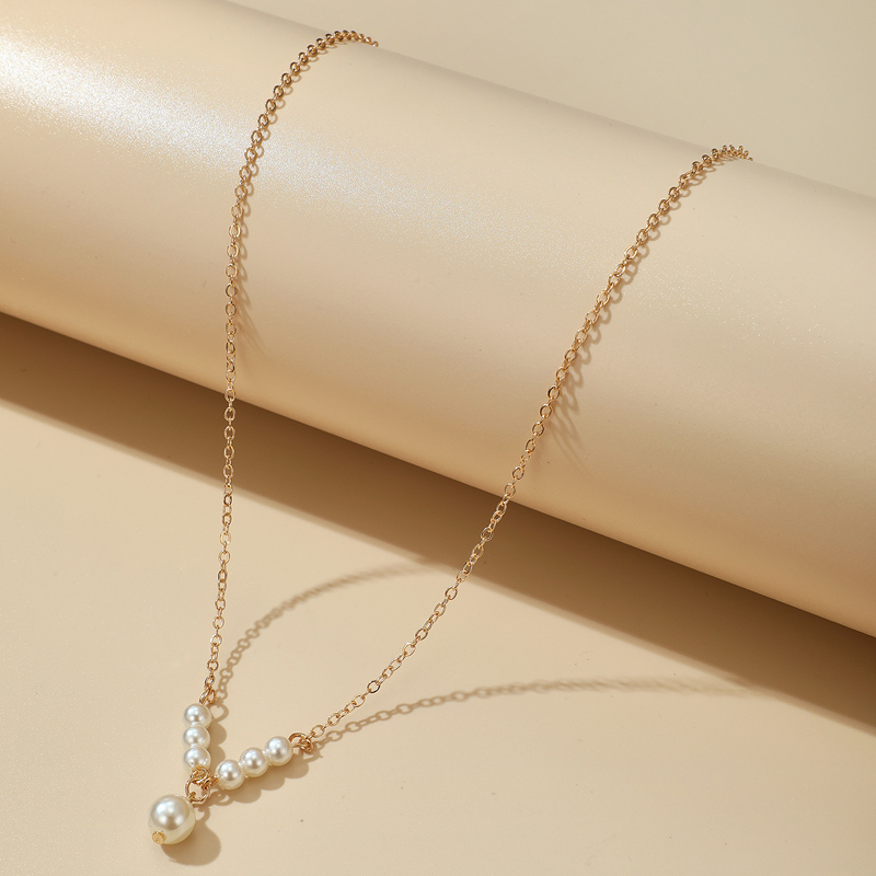 Neue Einfache Perlen Hängende Legierung Halskette Großhandel Nihao Schmuck display picture 3