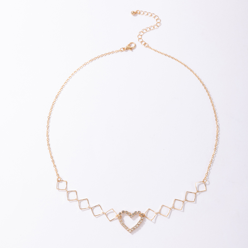 Korean Heart Geometric Single Layer Necklace Wholesale Nihaojewelry display picture 1