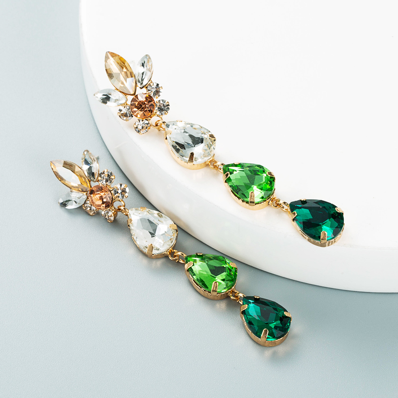 Simple Drop-shaped Glass Diamond Pendant Long Earrings Wholesale Nihaojewelry display picture 5