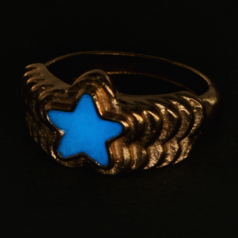 Wholesale Retro New Metal Star Blue Luminous Ring Nihaojewelry display picture 1