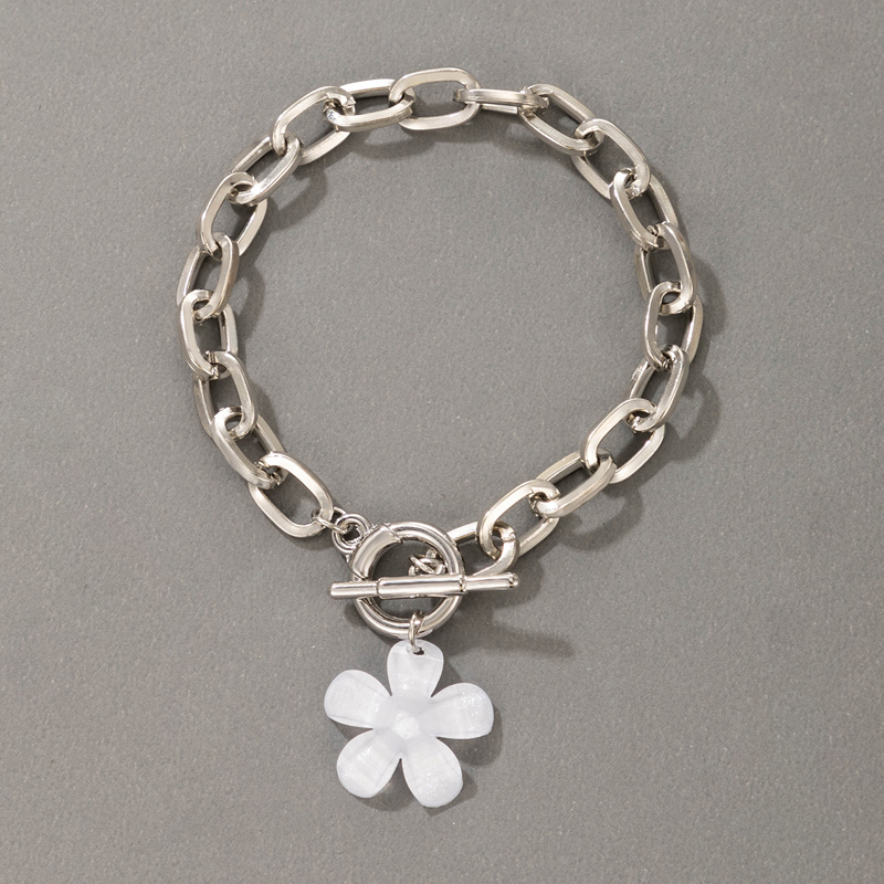 Wholesale New Fashion Flower Pendant Thick Chain Bracelet Nihaojewelry display picture 2