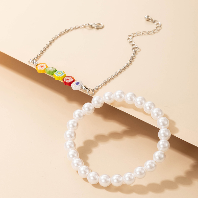 Wholesale Korean White Pearl Color Flower Shape Bracelet Nihaojewelry display picture 4