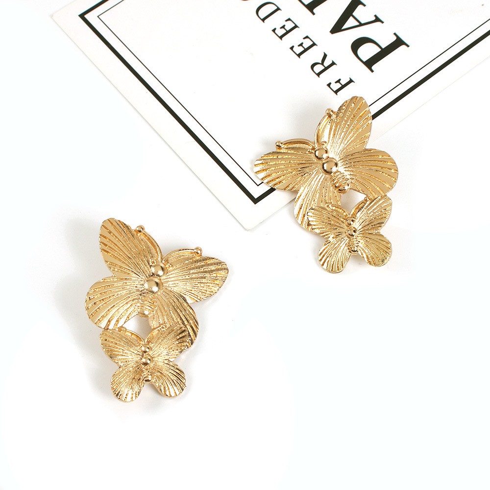 Creative Butterfly Multilayer Wing Alloy Earrings Wholesale Nihaojewelry display picture 3