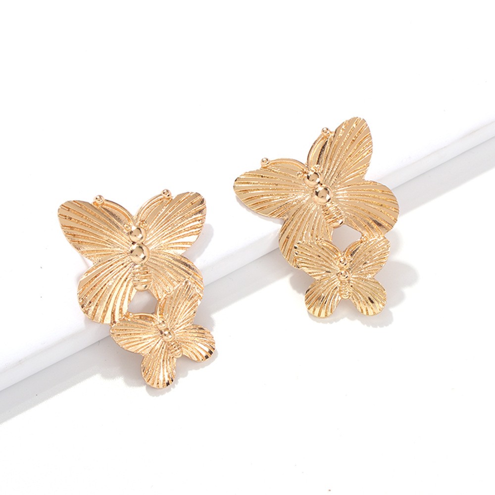 Creative Butterfly Multilayer Wing Alloy Earrings Wholesale Nihaojewelry display picture 4