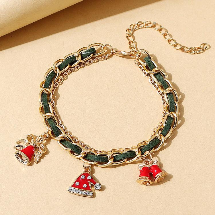 Christmas Series Creative Christmas Hat Pendent Alloy Bracelet Wholesale Nihaojewelry display picture 1