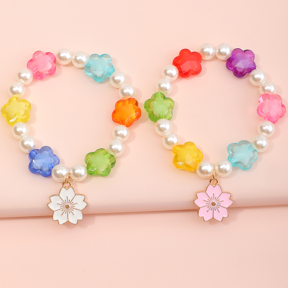 Flower Pendant Pearl Bracelet Wholesale Nihaojewelry display picture 3