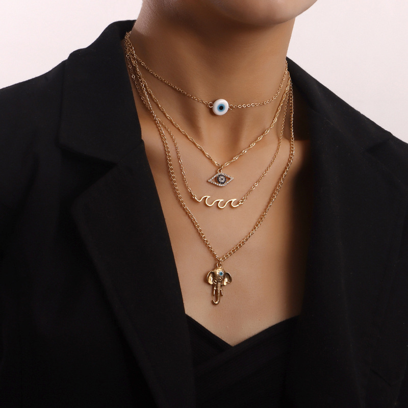Retro Multi-layer Clavicle Thin Chain Blue Devil's Eye Pendant Necklace Wholesale Nihaojewelry display picture 4