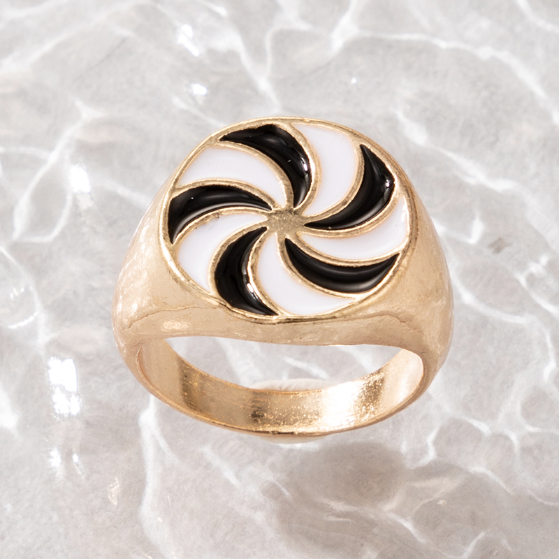 New Creative Golden Drip Oil Spiral Ring Wholesale Nihaojewelry display picture 3